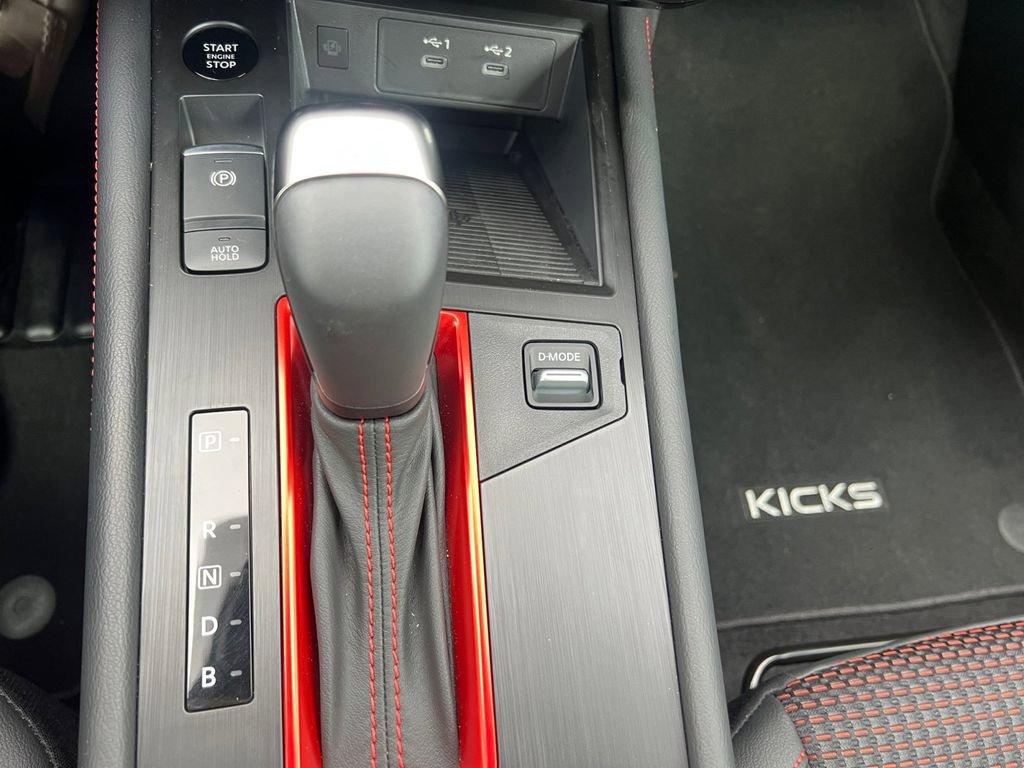New 2025 Nissan Kicks SR w/ SR Premium Package image 25