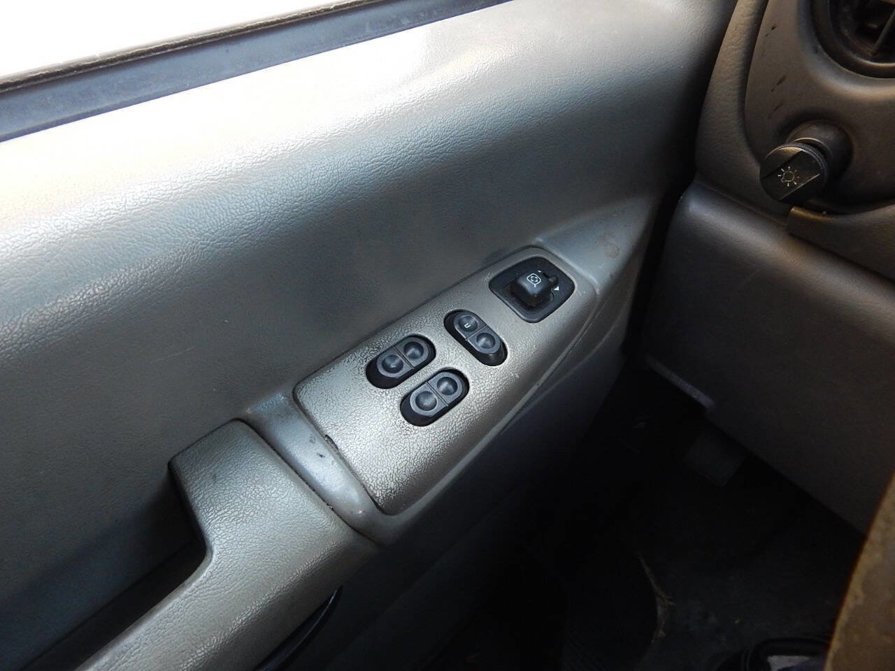 Used 2007 Ford E-250 and Econoline 250 RWD image 28