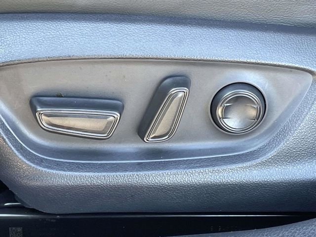 Used 2018 Toyota Camry SE image 17