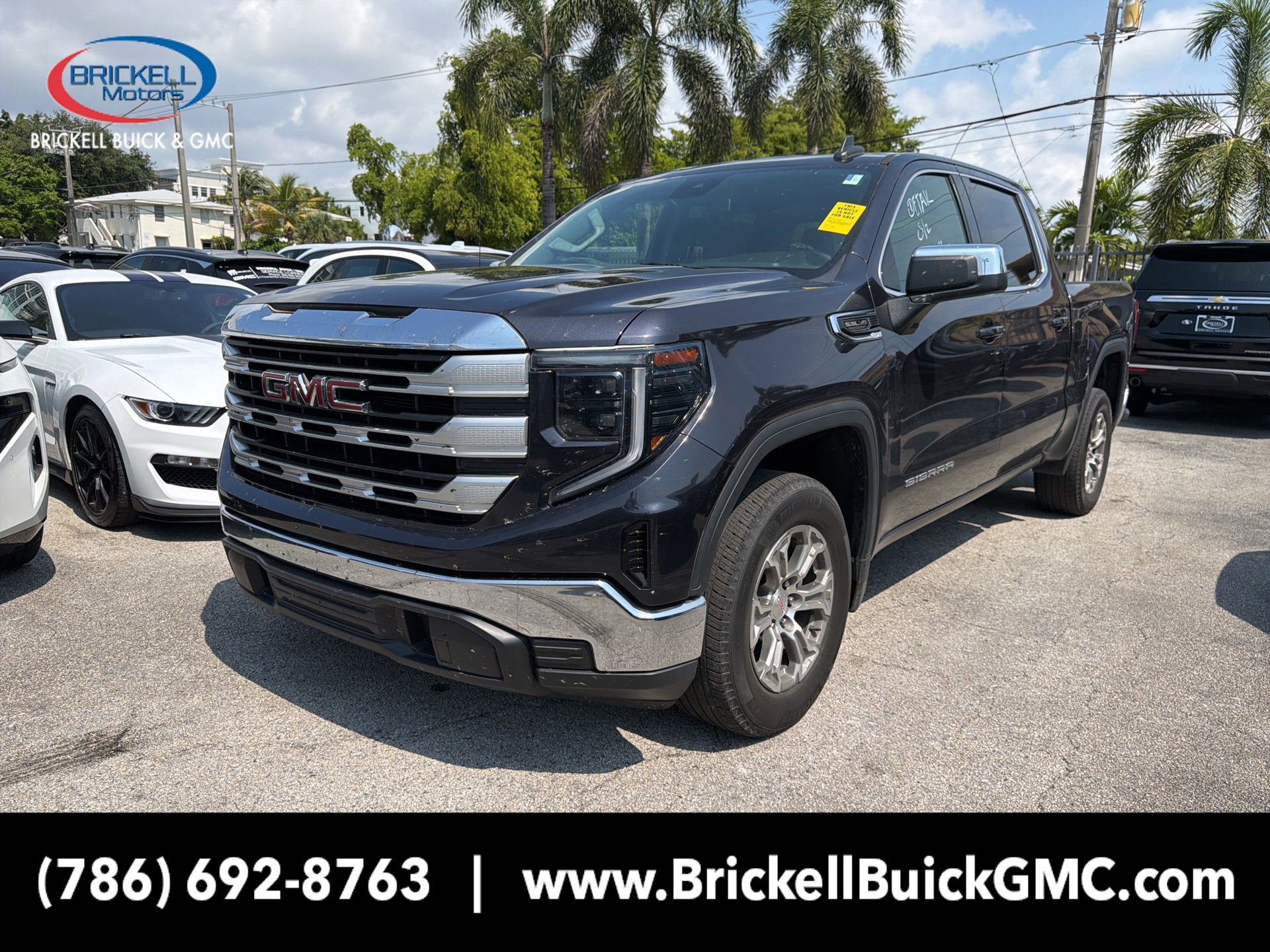 Used 2023 GMC Sierra 1500 SLE RWD image 1
