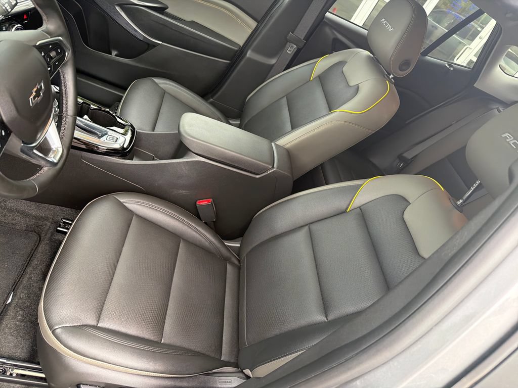Used 2024 Chevrolet Trax ACTIV w/ Sunroof Package FWD image 16