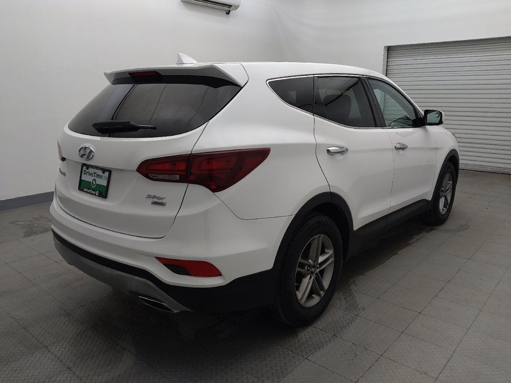 Used 2017 Hyundai Santa Fe Sport image 9