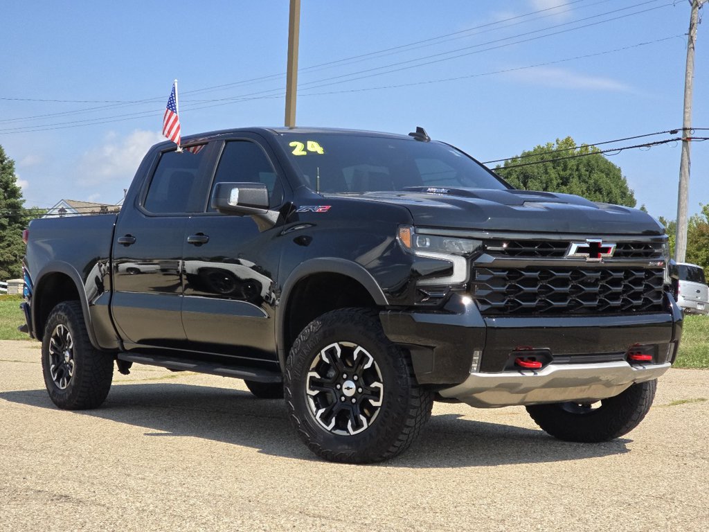 Used 2024 Chevrolet Silverado 1500 ZR2 w/ Technology Package AWD/4WD image 1