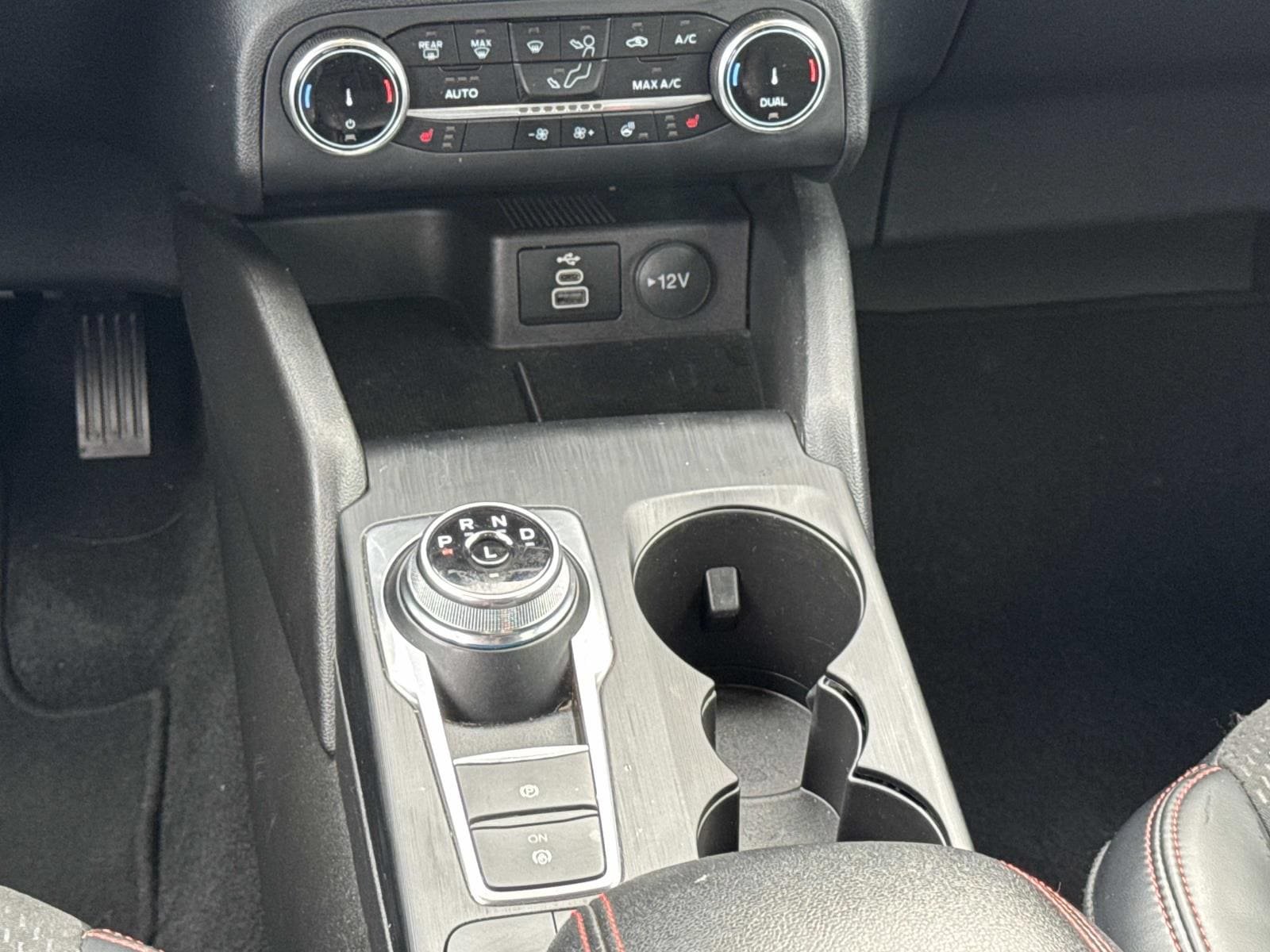 Used 2025 Ford Escape ST-Line Select AWD/4WD image 17