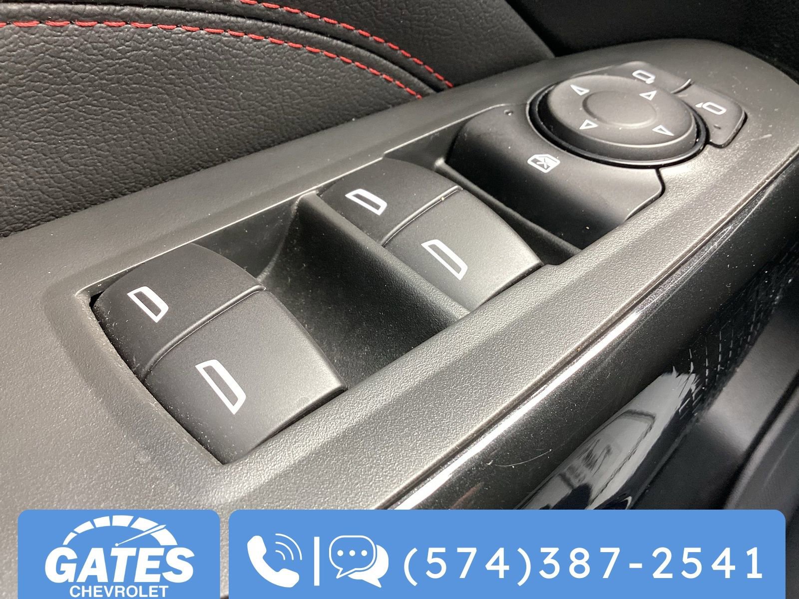 Used 2024 Chevrolet Trax RS w/ Sunroof Package image 23