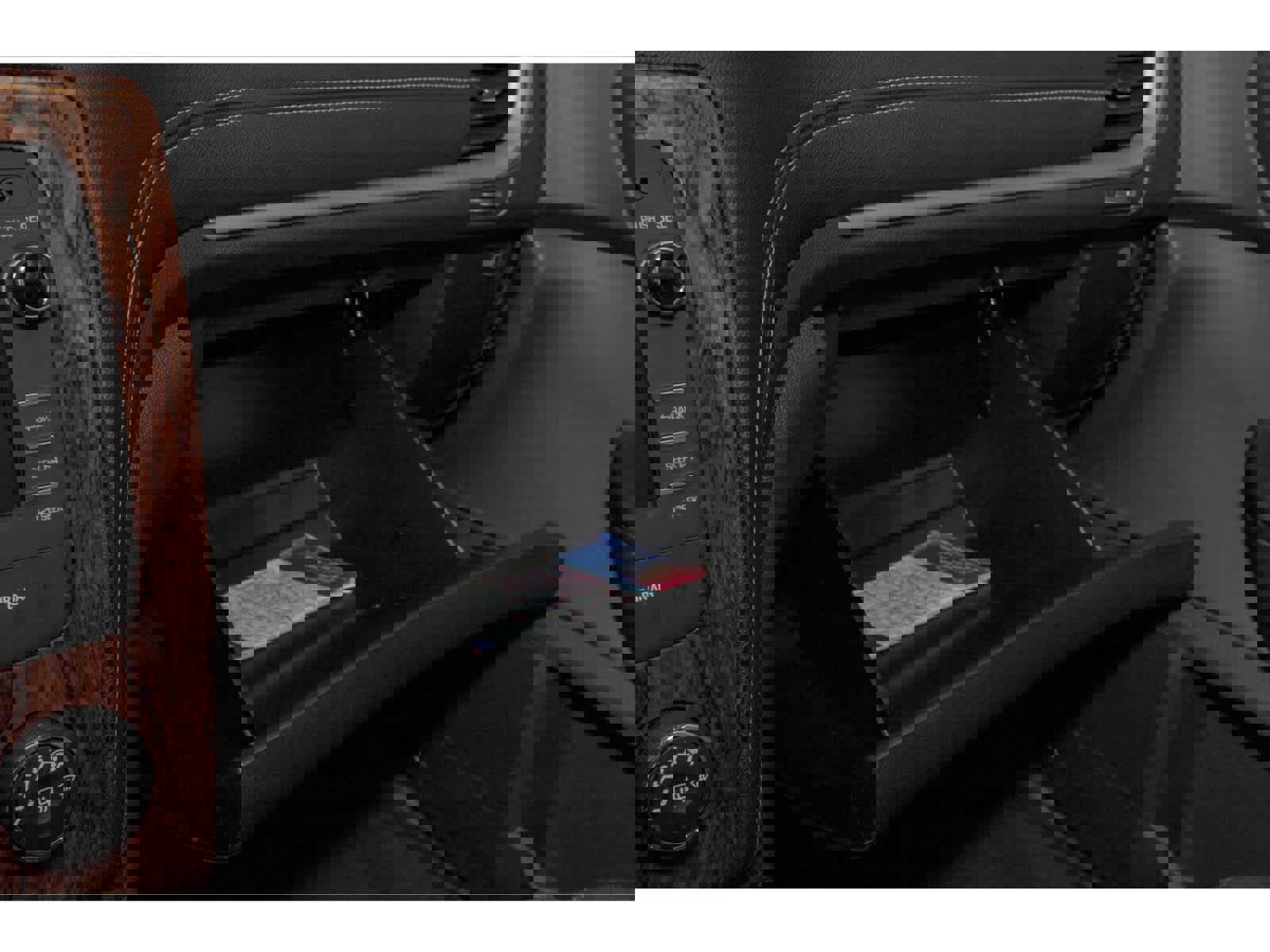 Used 2015 Chevrolet Traverse LS image 19