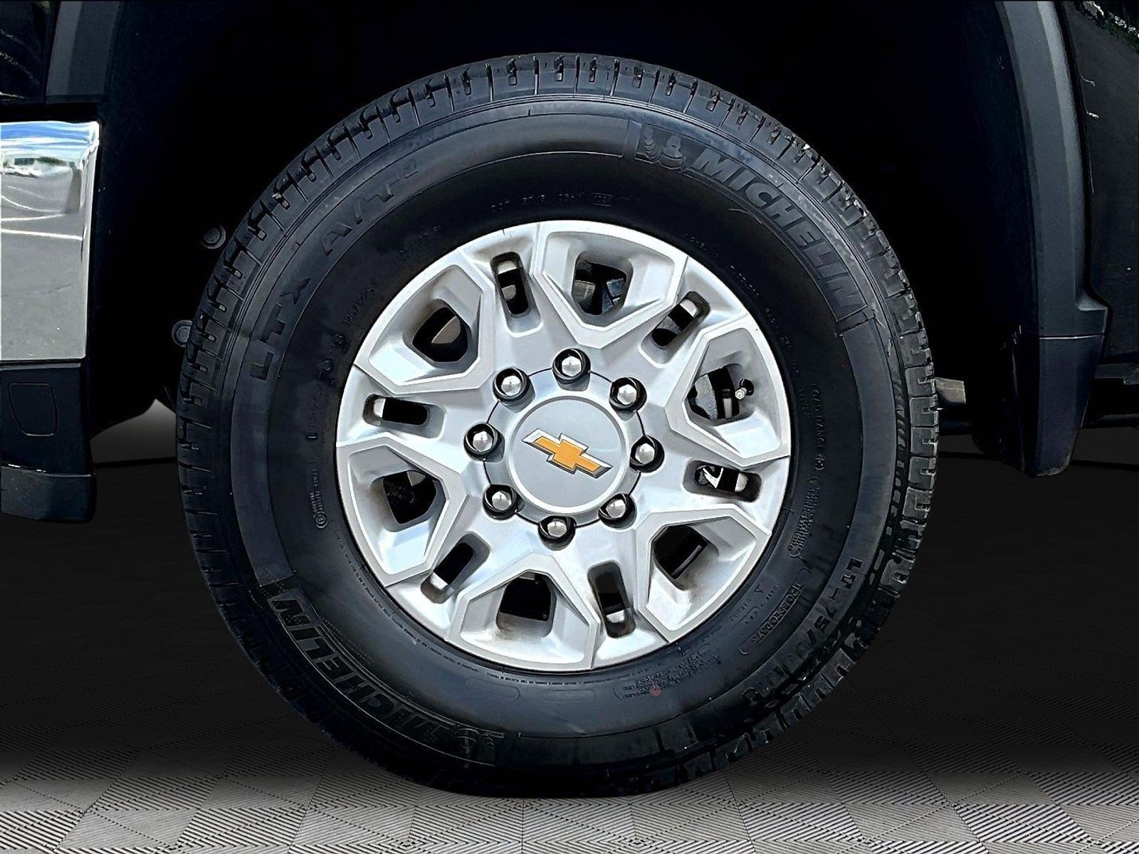 Used 2024 Chevrolet Silverado 3500 LT w/ All Star Edition AWD/4WD image 35