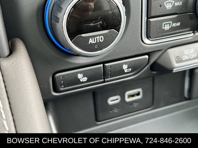 Certified 2024 Chevrolet Suburban Z71 w/ Luxury Package image 14