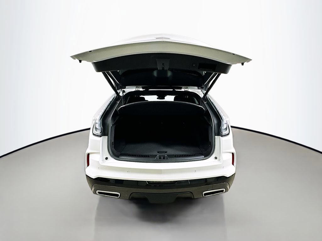 Used 2024 Cadillac XT4 Sport image 38