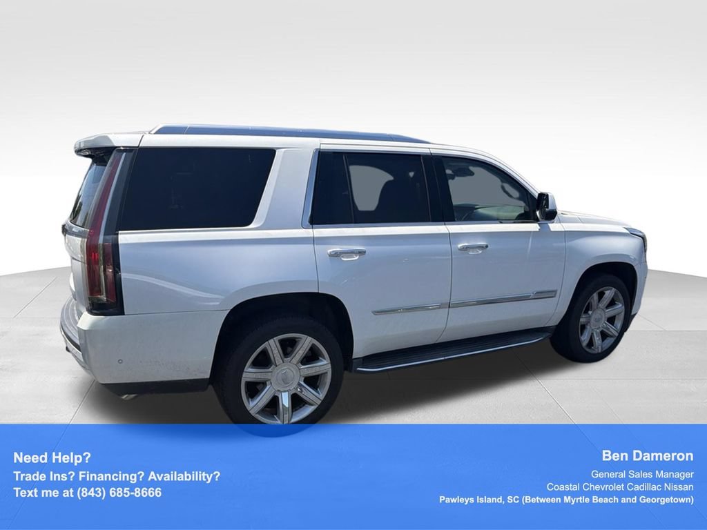 Used 2017 Cadillac Escalade Luxury AWD/4WD image 7