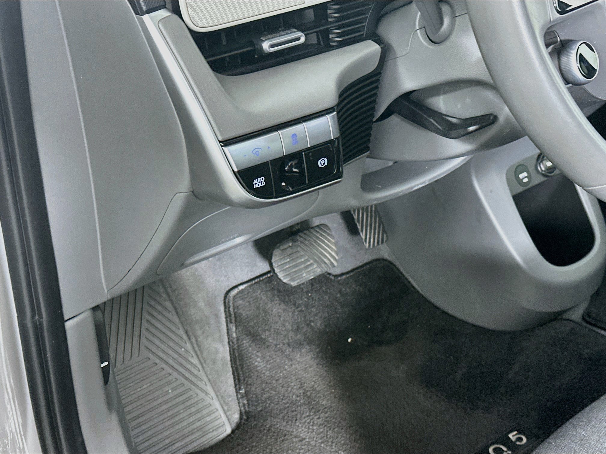 Used 2023 Hyundai Ioniq 5 SE RWD image 17