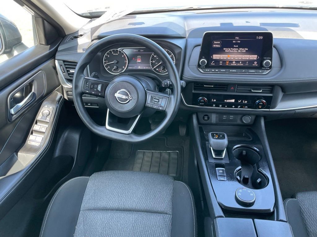 Certified 2024 Nissan Rogue SV AWD/4WD image 9