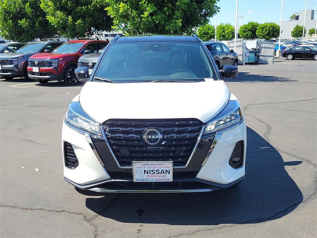 Certified 2023 Nissan Kicks SR w/ SR Premium Package image 25