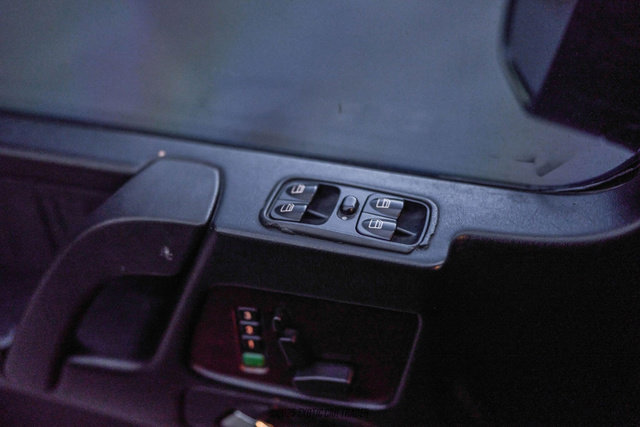 Used 2003 Mercedes-Benz G 500 image 66