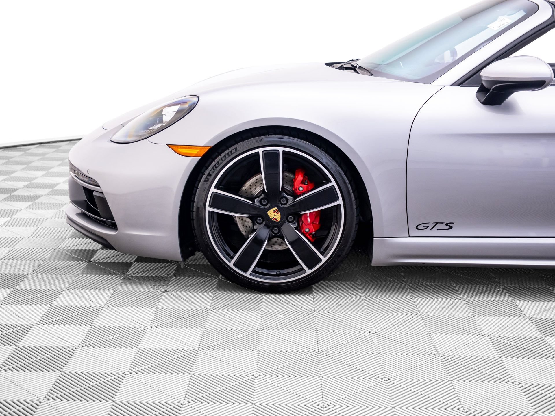 Used 2019 Porsche 718 Boxster GTS RWD image 35