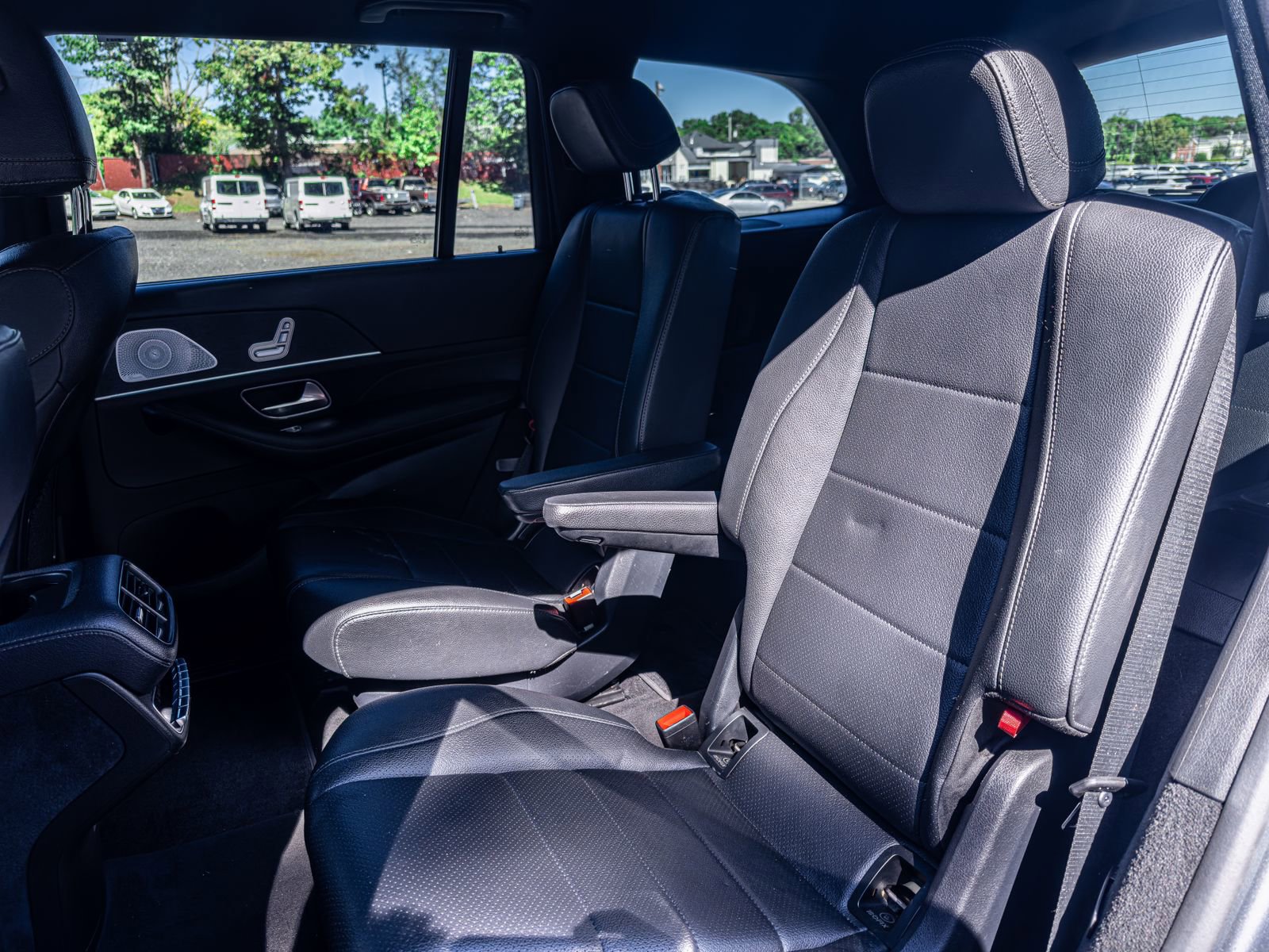 Used 2021 Mercedes-Benz GLS 450 4MATIC image 14