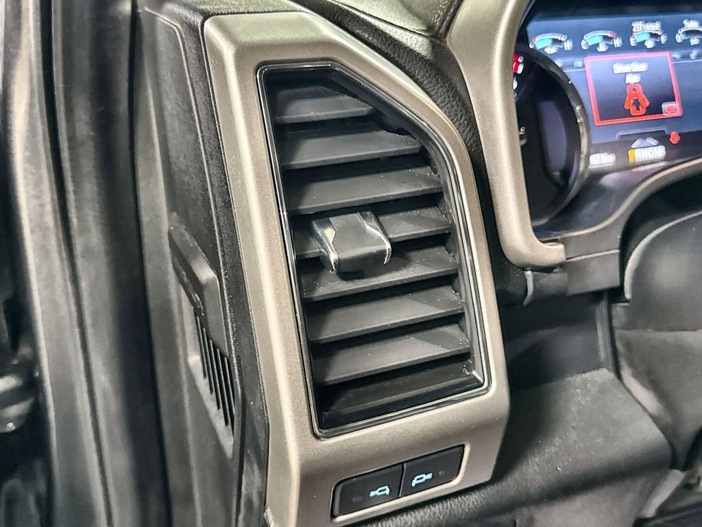 Used 2020 Ford F250 Lariat w/ Lariat Value Package AWD/4WD image 15