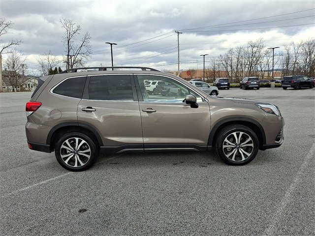 Used 2023 Subaru Forester Limited image 11