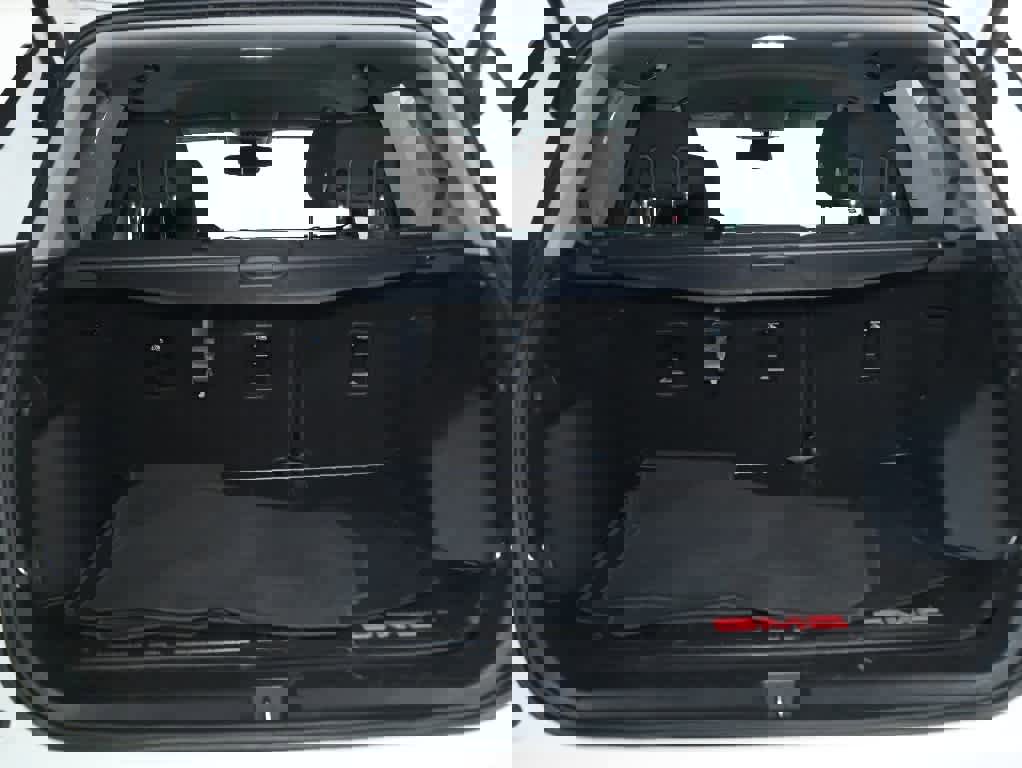 Used 2018 GMC Terrain SLE w/ Driver Convenience Package image 31