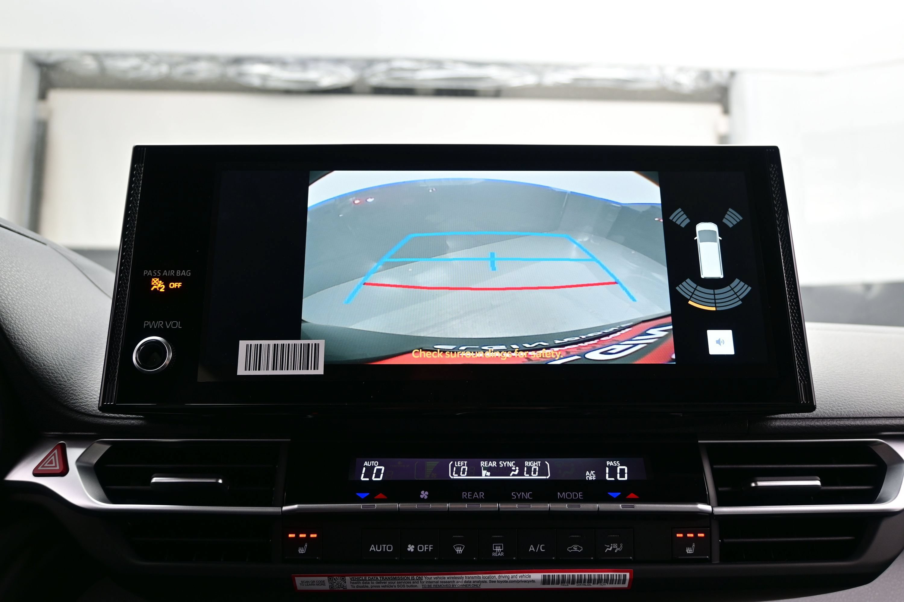 Used 2026 Toyota Sienna XLE FWD image 20