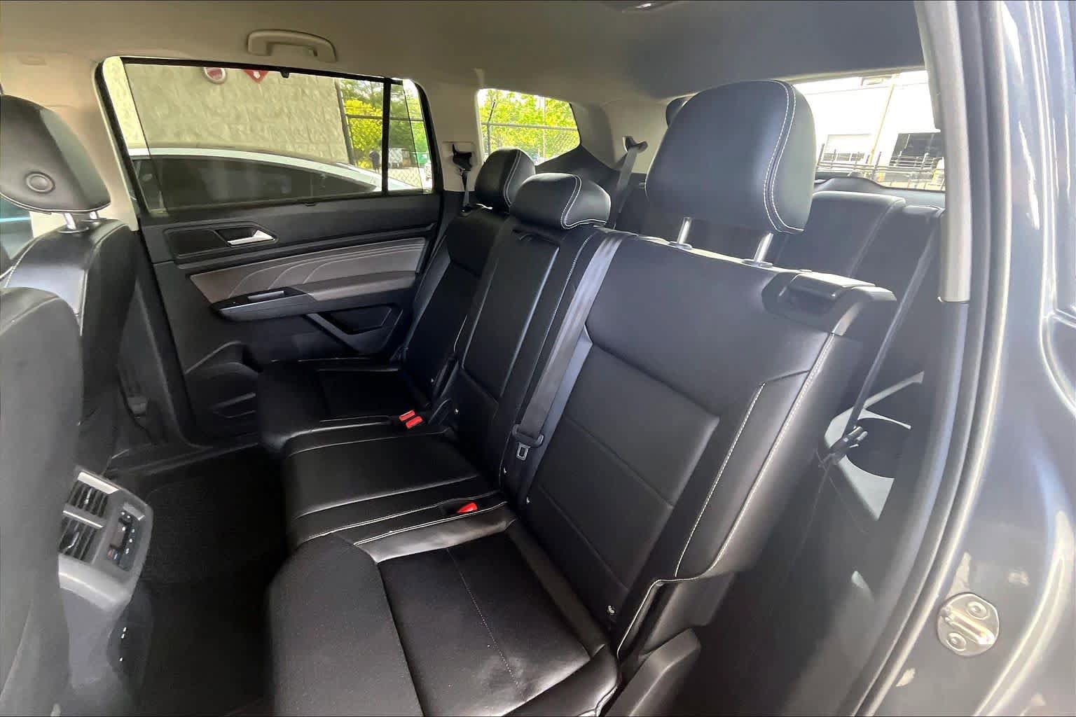 Used 2021 Volkswagen Atlas SE FWD image 20