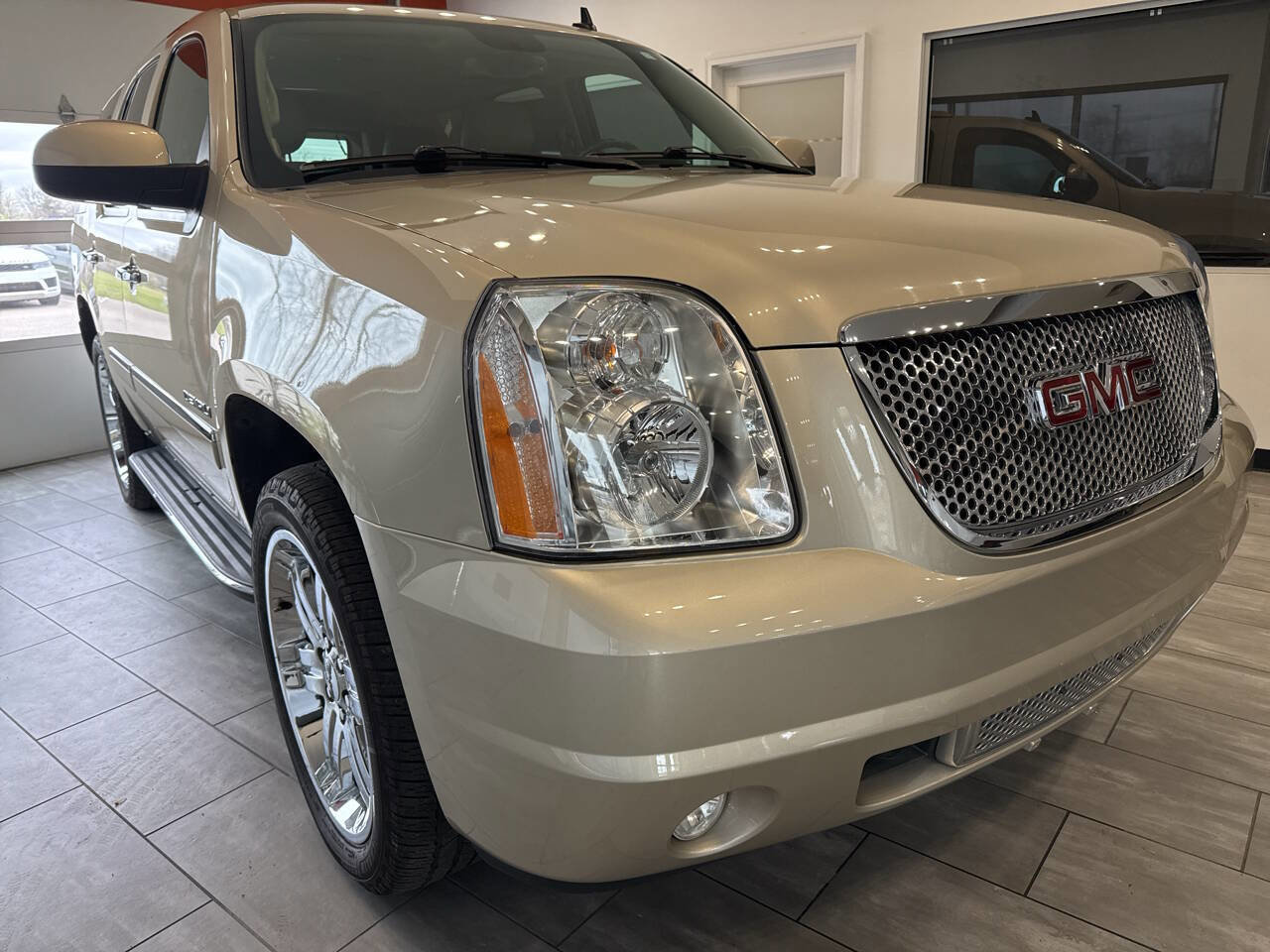 Used 2012 GMC Yukon Denali image 53