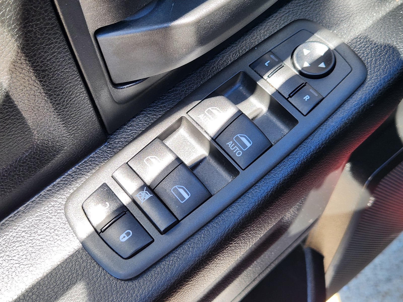 Used 2022 RAM 1500 Tradesman w/ Electronics Group RWD image 30