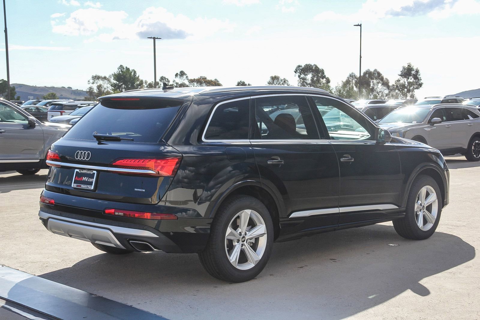 New 2025 Audi Q7 3.0T Premium image 9