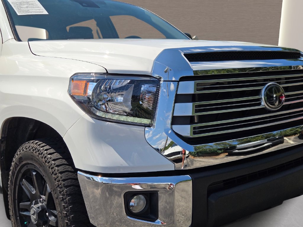 Used 2021 Toyota Tundra SR5 w/ SR5 Upgrade Package RWD image 2