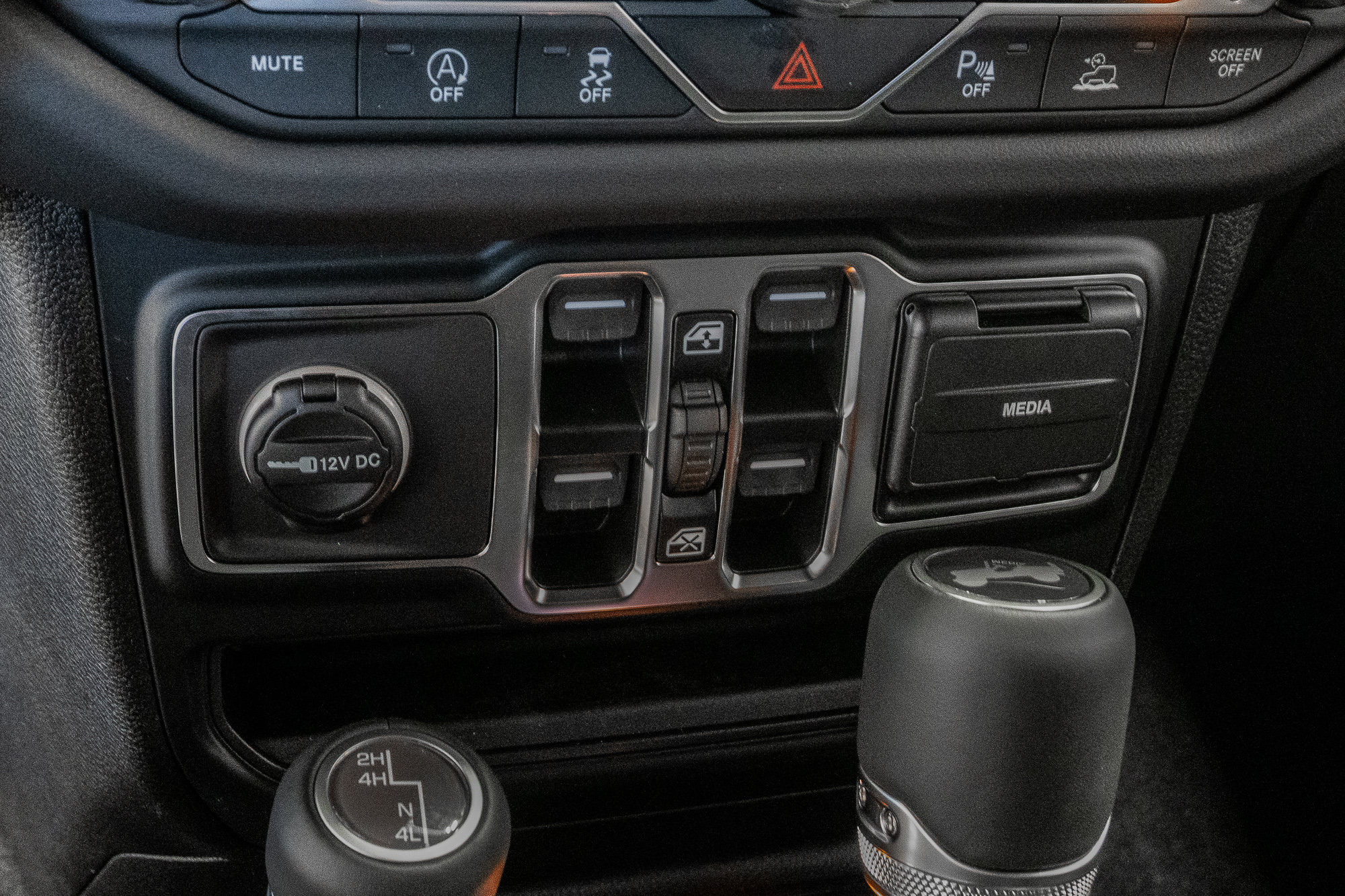 New 2027 Jeep Wrangler Unlimited Sahara AWD/4WD image 19