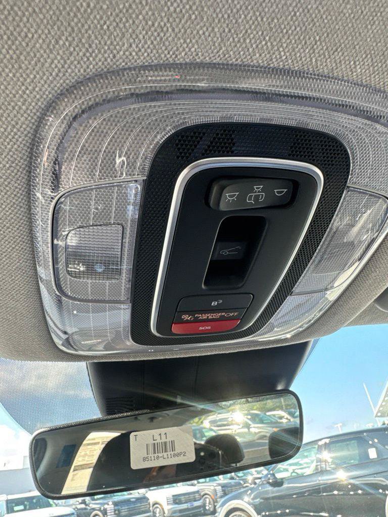 New 2026 Hyundai Elantra Limited FWD image 18