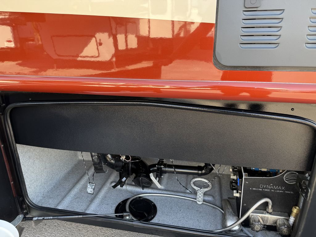 Used 2018 RAM 5500 SLT w/ Quick Order Package 29G SLT image 16