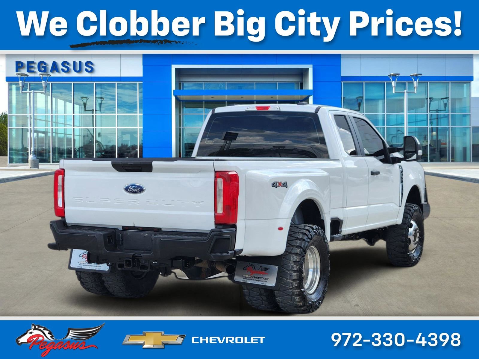 Used 2024 Ford F350 XL image 4