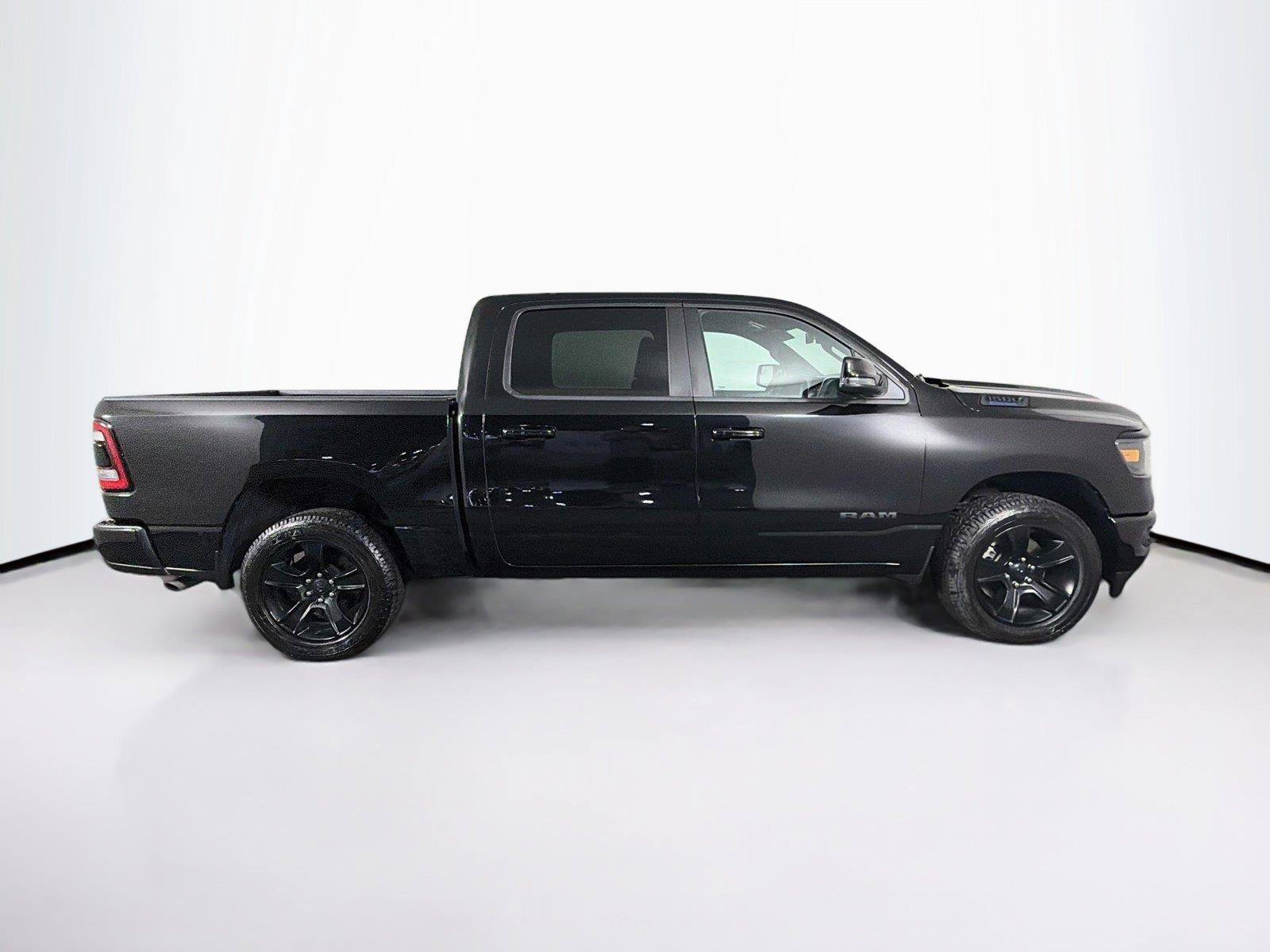 Used 2023 RAM 1500 Big Horn AWD/4WD image 12