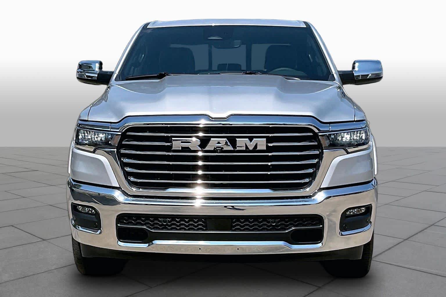 New 2027 RAM 1500 Laramie AWD/4WD image 3
