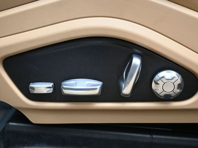Used 2019 Porsche Panamera 4 w/ Premium Package image 14