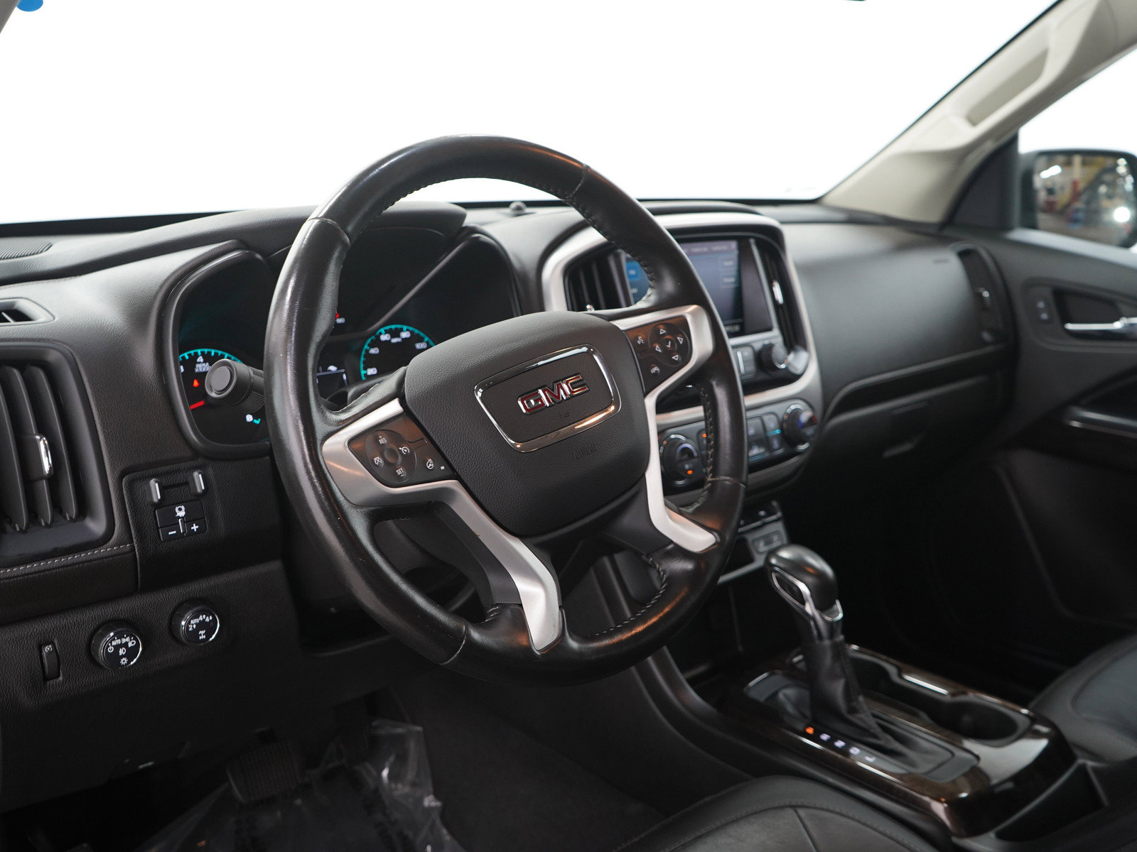 Used 2022 GMC Canyon Elevation w/ Elevation Premium Package AWD/4WD image 25
