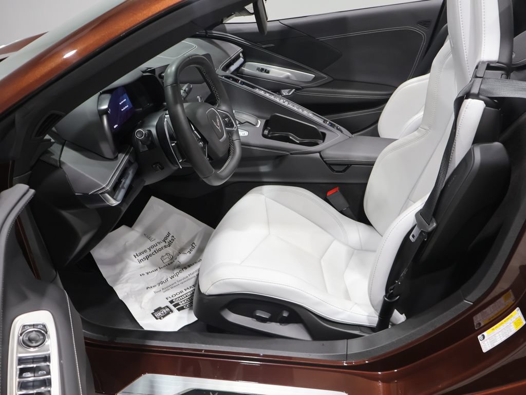 Used 2023 Chevrolet Corvette Stingray Convertible w/ Z51 Performance Package RWD image 21