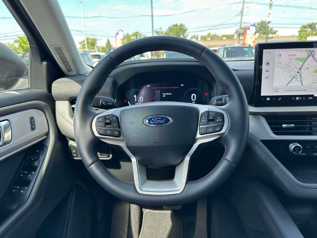 Used 2026 Ford Explorer Active AWD/4WD image 14