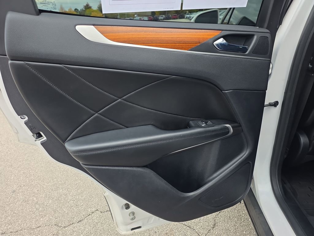 Used 2019 Lincoln MKC Select w/ Select Plus Package image 25