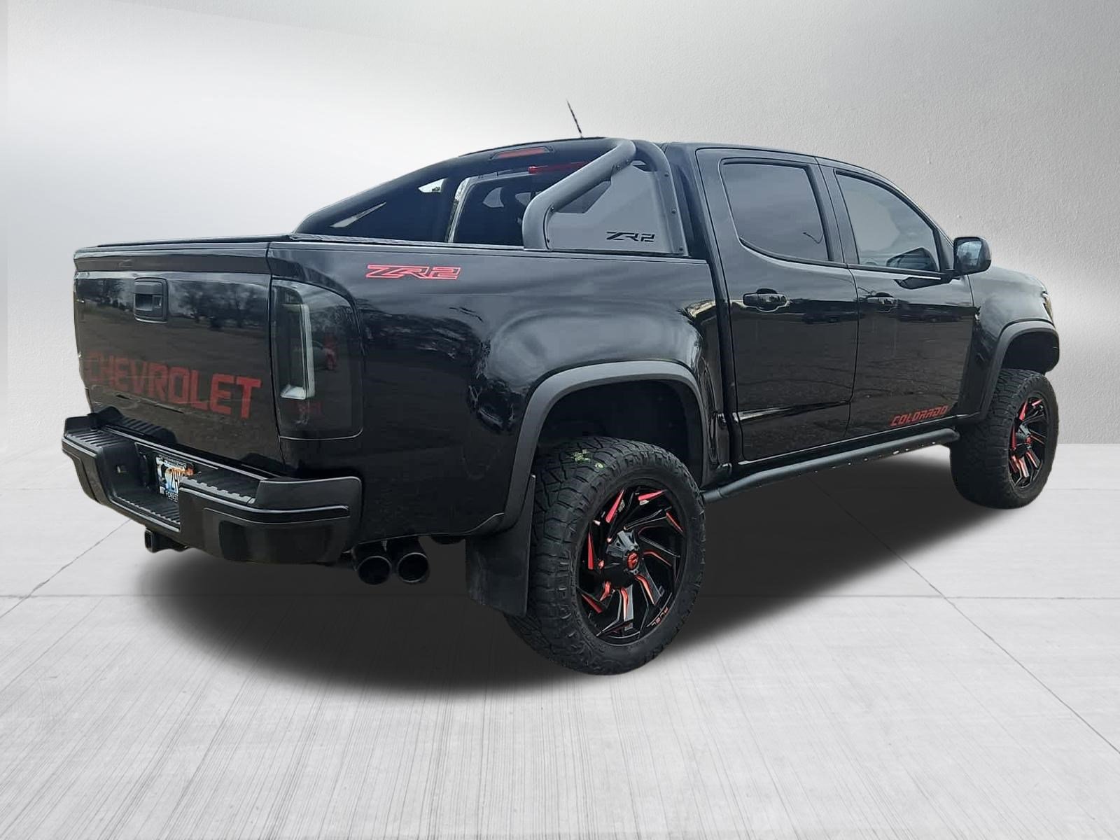 Used 2018 Chevrolet Colorado ZR2 w/ ZR2 Midnight Special Edition image 4