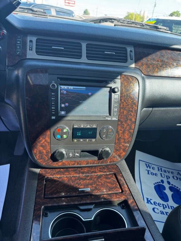 Used 2013 GMC Sierra 3500 Denali image 19