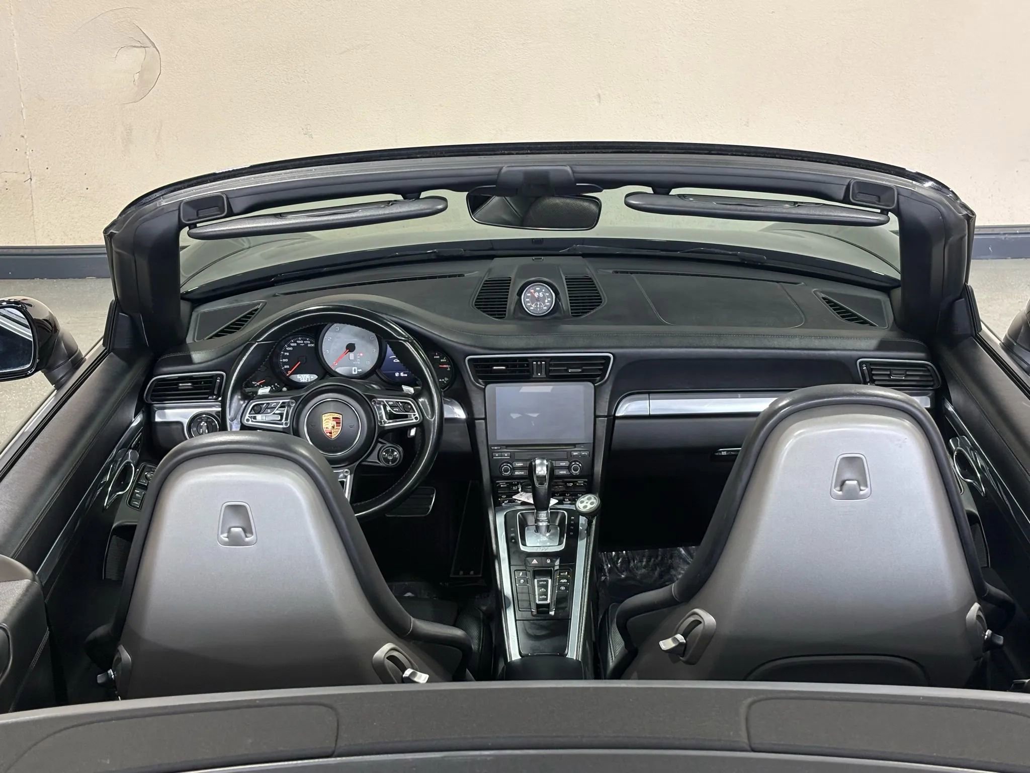 Used 2017 Porsche 911 Carrera S image 17