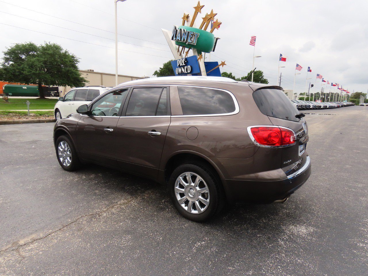 Used 2011 Buick Enclave CXL FWD image 17