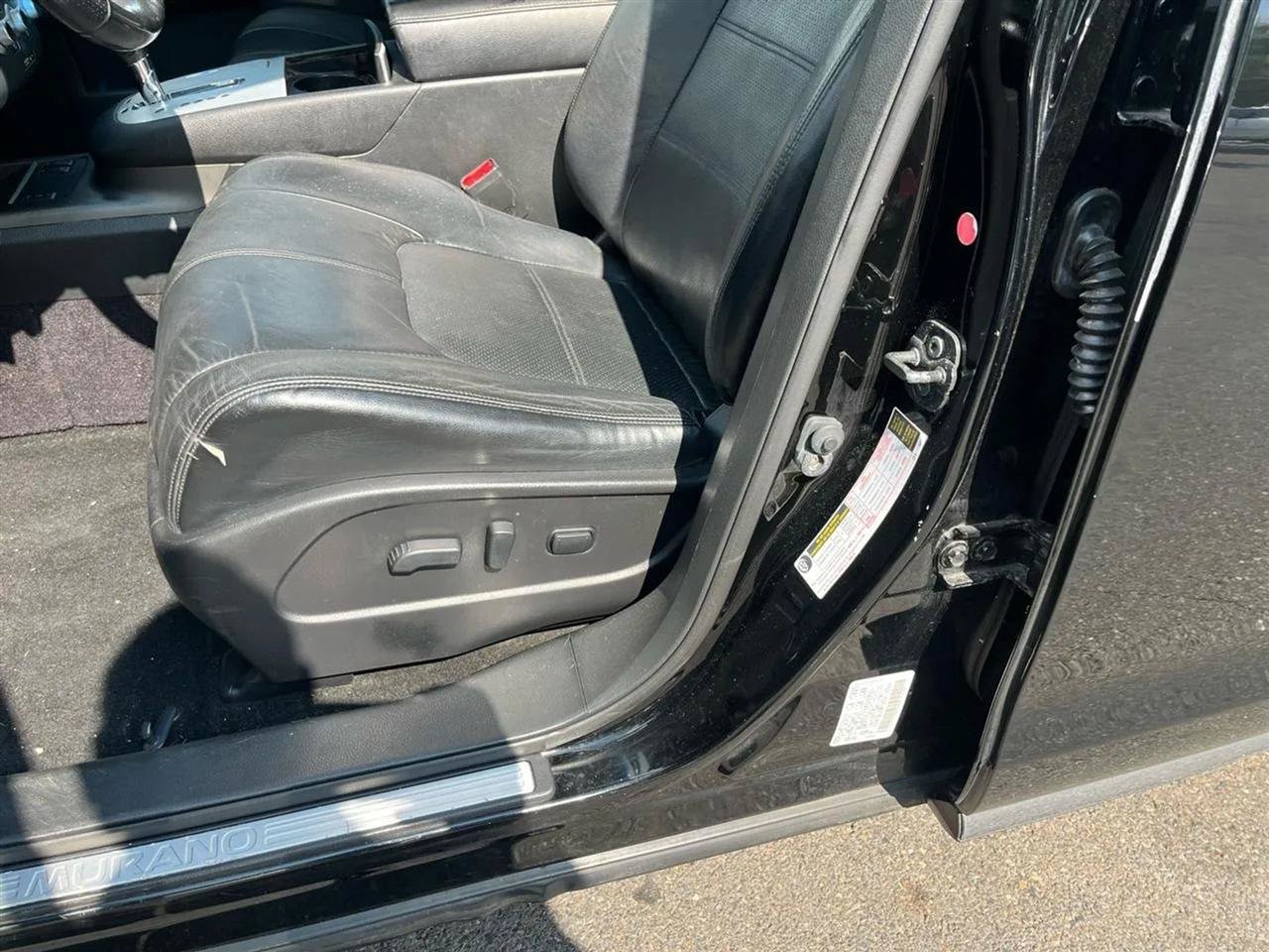 Used 2014 Nissan Murano SL w/ Navigation Package AWD/4WD image 12