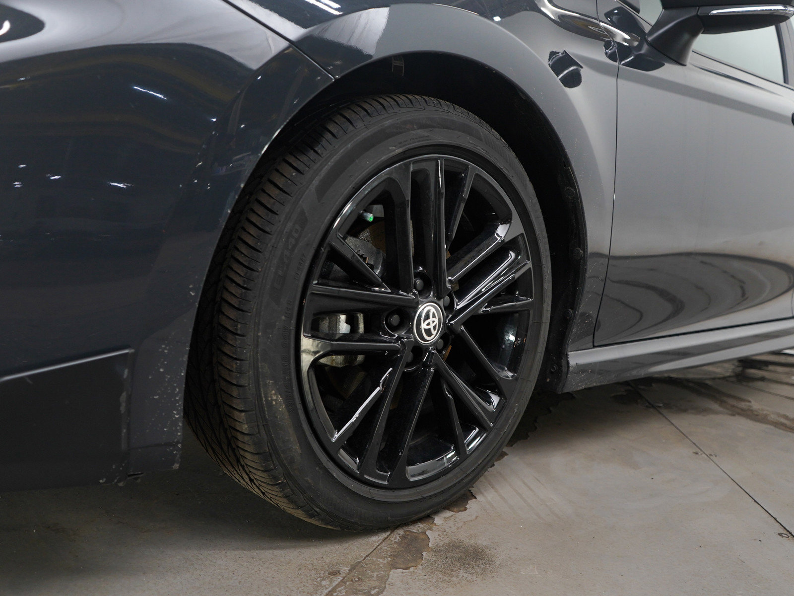 Used 2025 Toyota Camry SE image 24