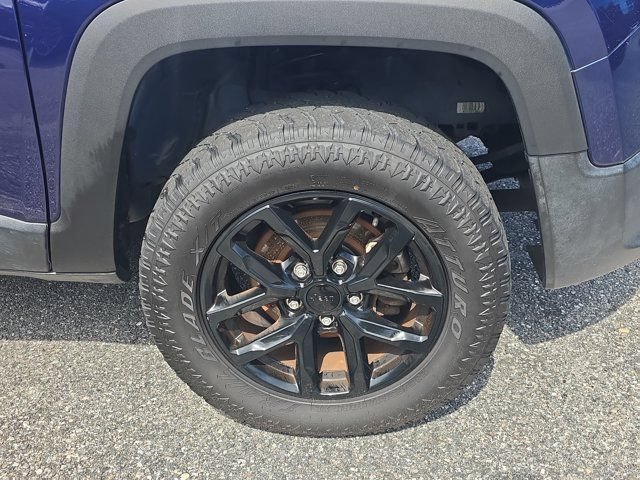 Used 2016 Jeep Renegade Latitude AWD/4WD image 7