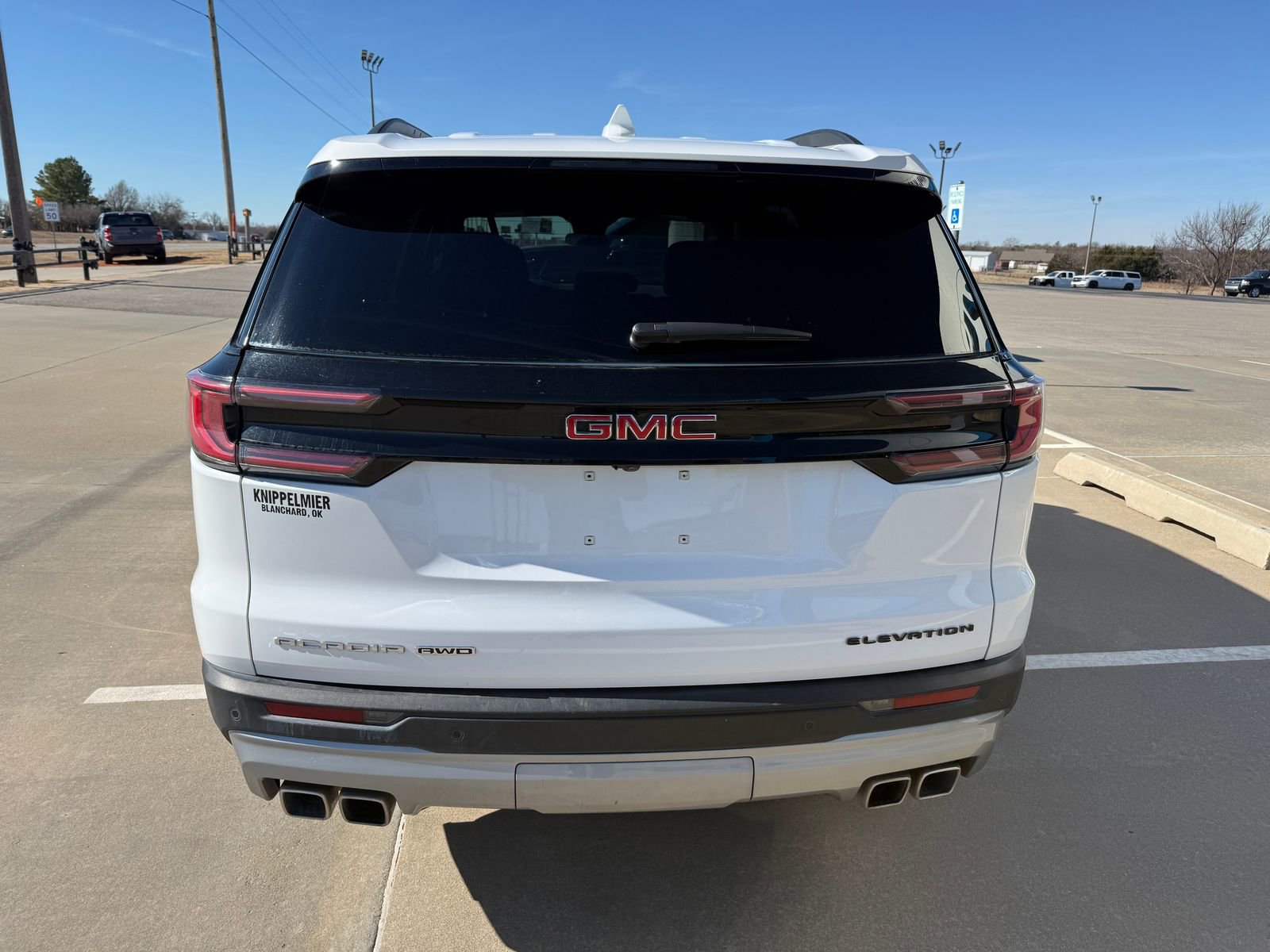Used 2025 GMC Acadia Elevation image 2