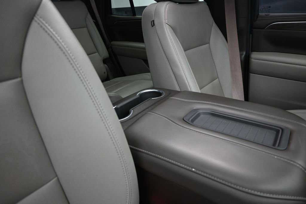 Used 2022 Chevrolet Tahoe LT w/ LT Signature Package AWD/4WD image 27