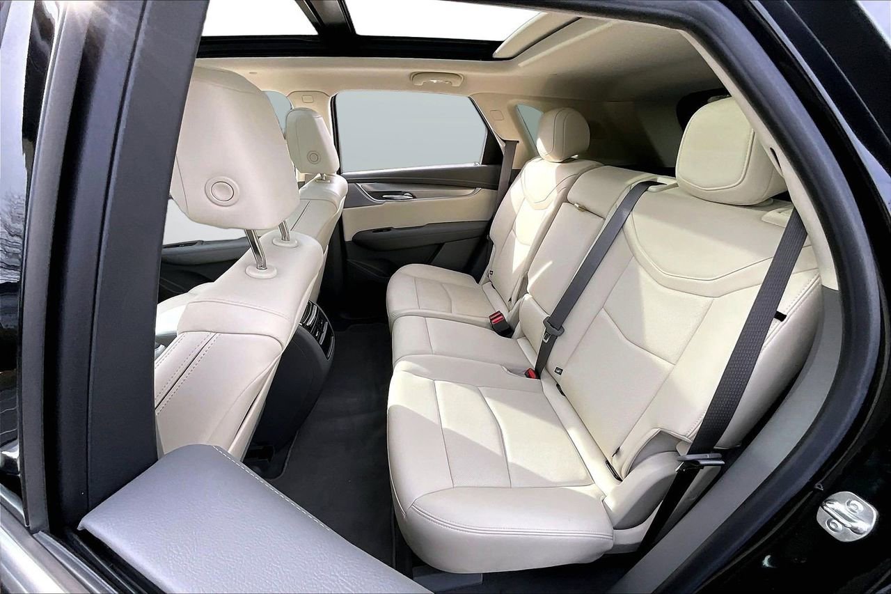 Used 2024 Cadillac XT5 Premium Luxury w/ Technology Package image 22